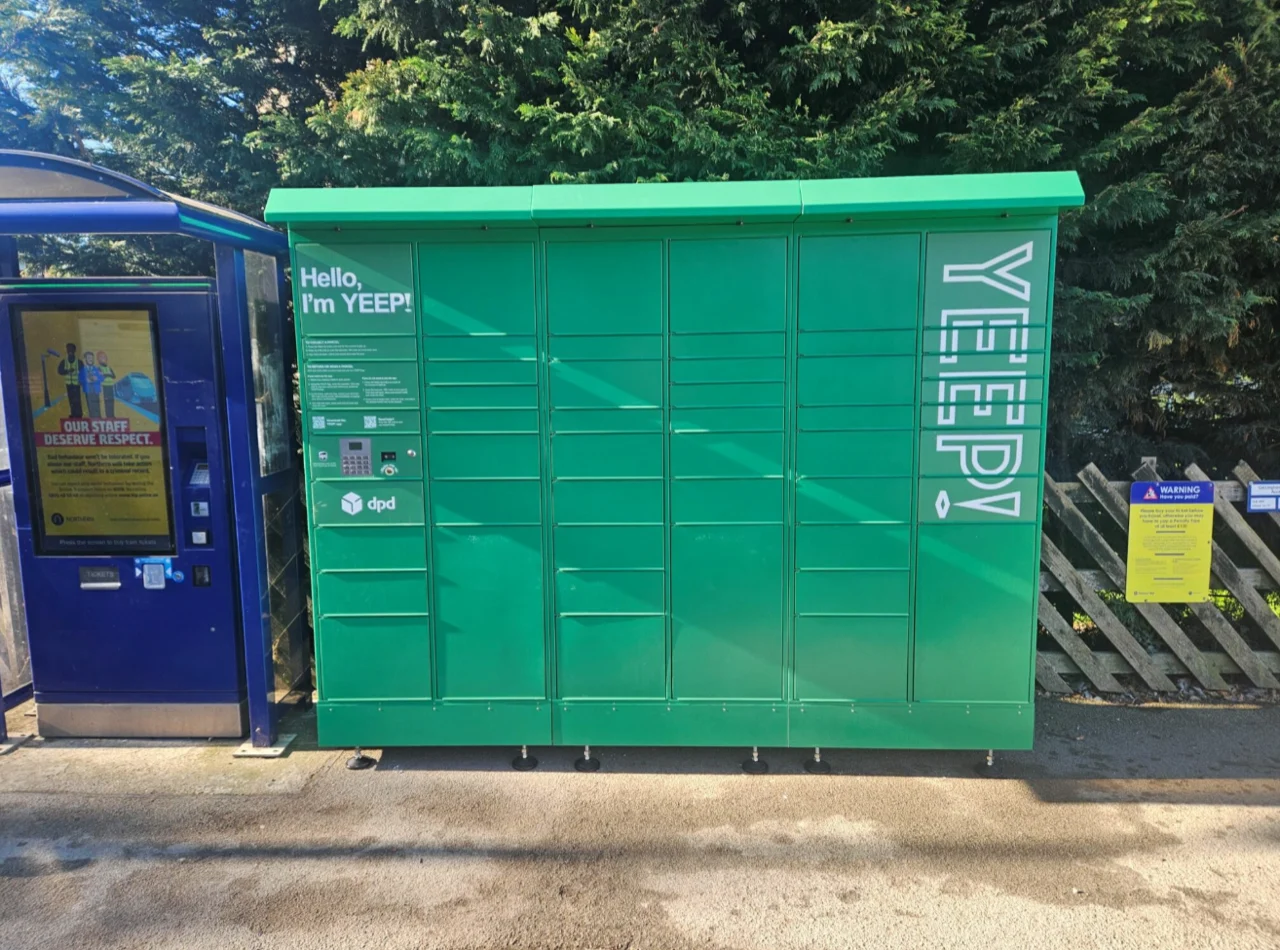 Green parcel locker